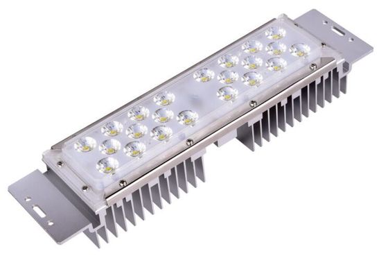 चीन 10W-60W LED module for street light For industrial LED Flood light high lumen output 120lm/Watt enegy saving आपूर्तिकर्ता