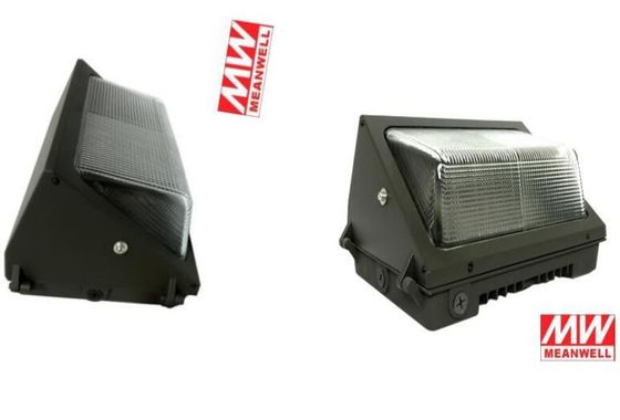 चीन 60W IP65 Outdoor LED Wall Light , led outdoor wall packs For Garage / Parking Lot आपूर्तिकर्ता